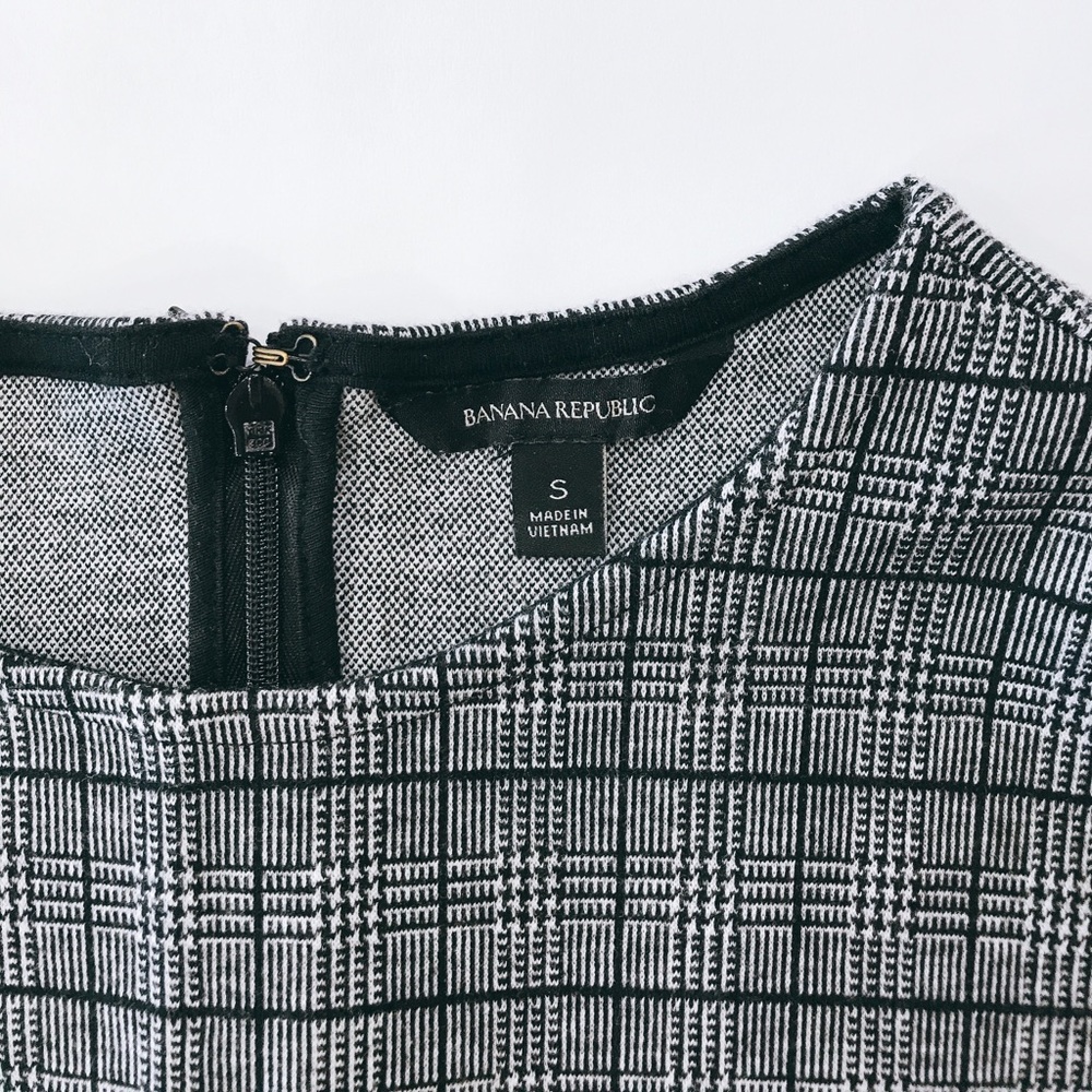 🔔Banana Republic🔔 Plaid Jacquard Knit Shell